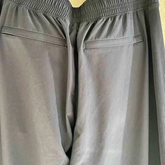 Athleta Brooklyn Jogger - Picture 3 of 4